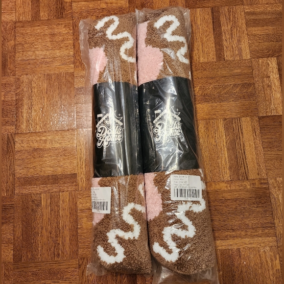 Gingerbread Girl Cookie Rug - Picture 4 of 7